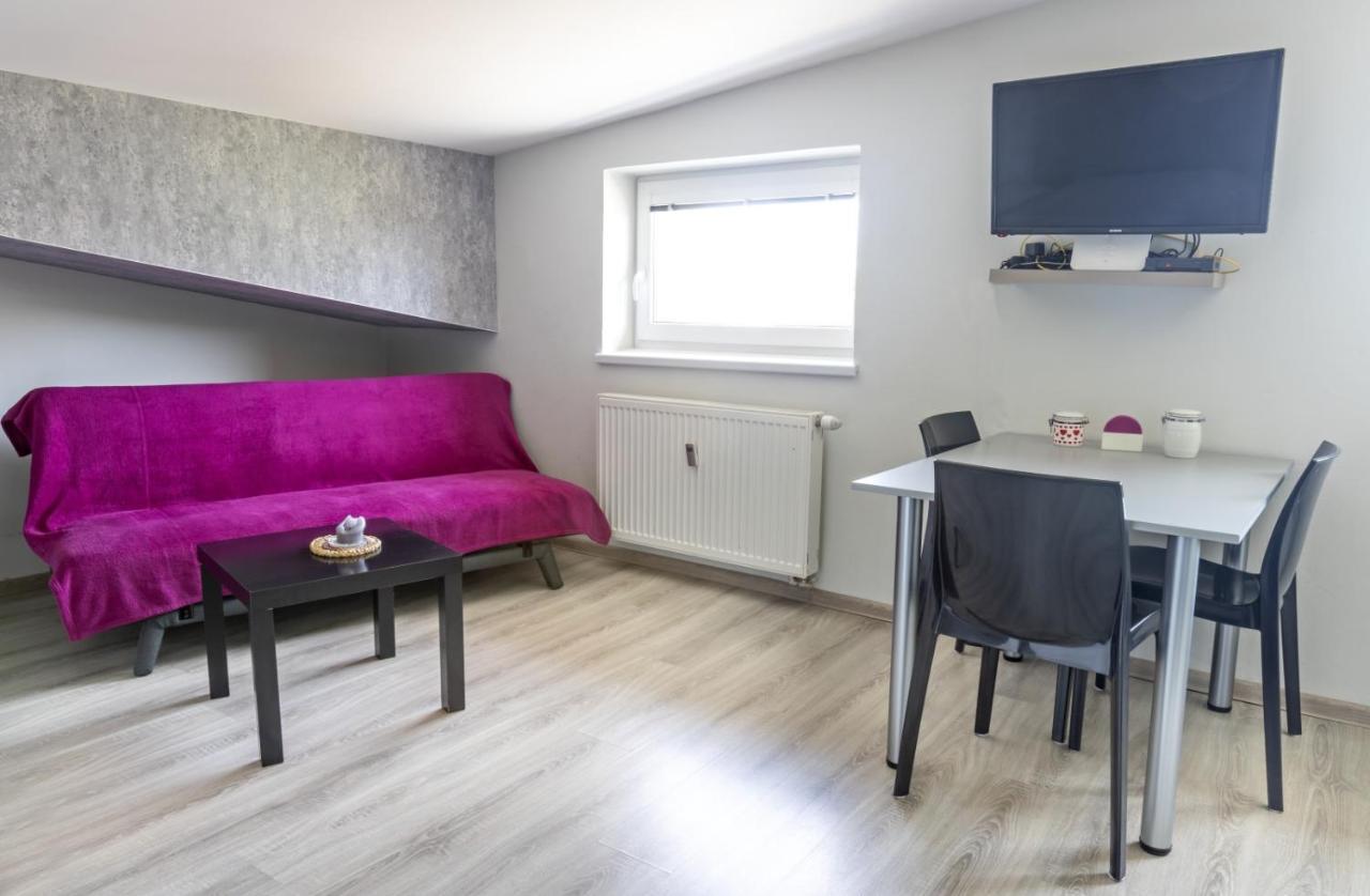 Apartman Theo Veľký Slavkov Exterior foto